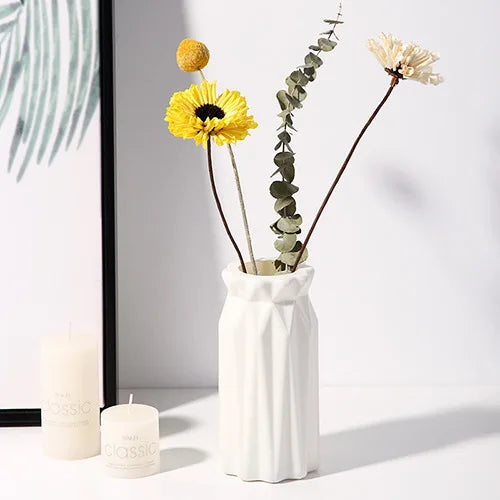 Modern Nordic Vase for Fresh Flowers and Luxurious Settings