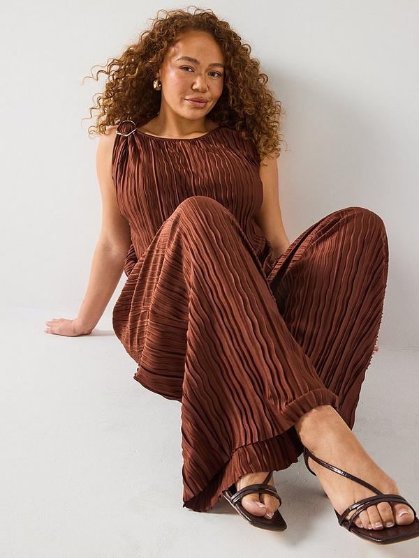 V by Very Curve Plisse Top and Wide Leg Trouser Co-Ord - Dark Brown